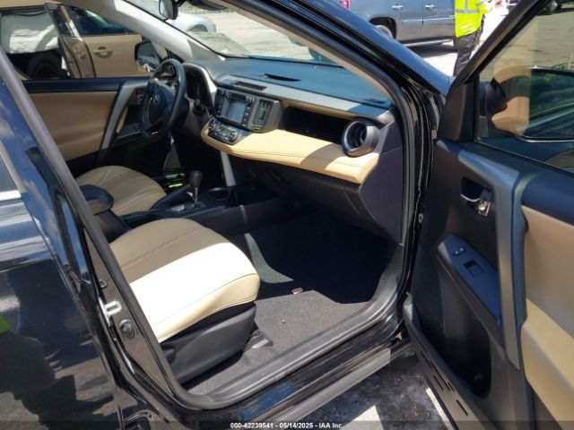 2T3RFREV4JW753672 Toyota Rav4 Xle