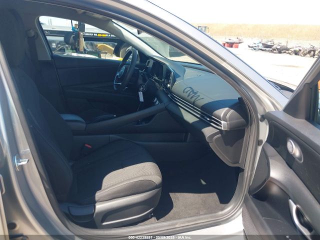 5NPLL4AG7MH011075 Hyundai ELANTRA SE