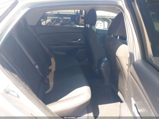 5NPLL4AG7MH011075 Hyundai ELANTRA SE