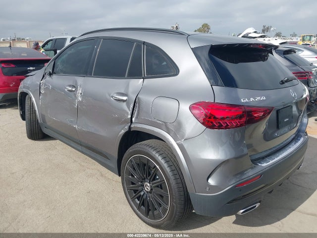 W1N4N4GB7SJ698937 Mercedes-Benz m260