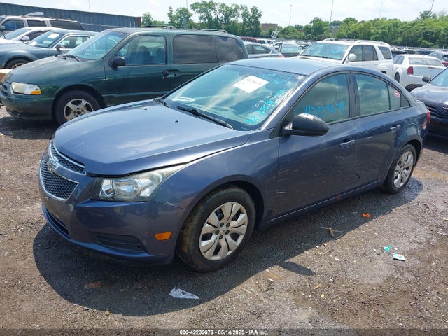 1G1PA5SH0E7235467 Chevrolet Cruze Ls Auto