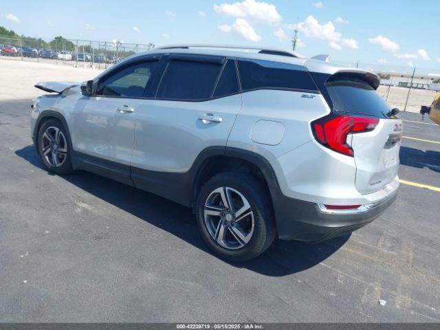 2020 GMC TERRAIN 3GKALPEV5LL268272 Photo 2
