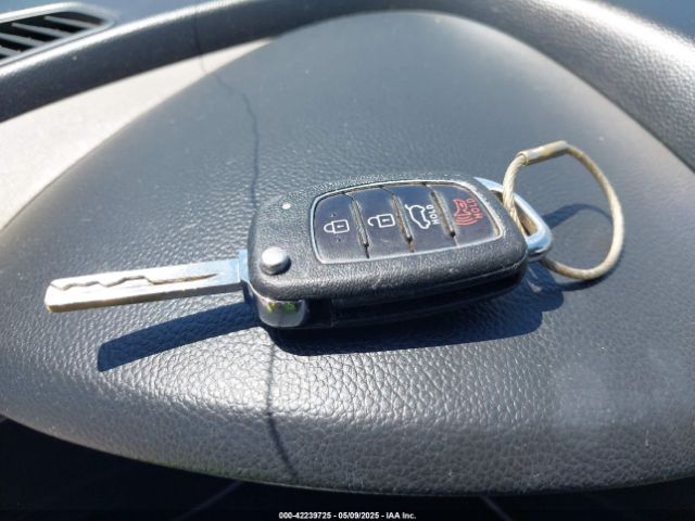 5NMZT3LBXJH083225 Hyundai Santa Fe Sport 2.4l