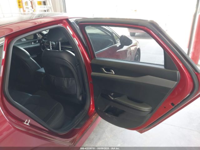 5XXG64J22NG151027 KIA K5 Gt-line