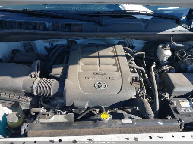 5TFDW5F17HX647916 Toyota Tundra Sr5 5.7l V8