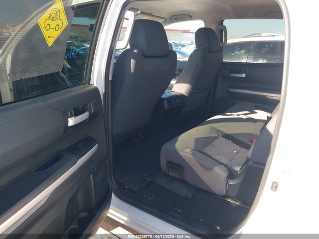5TFDW5F17HX647916 Toyota Tundra Sr5 5.7l V8