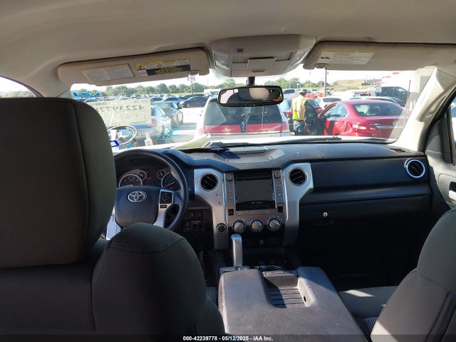 5TFDW5F17HX647916 Toyota Tundra Sr5 5.7l V8