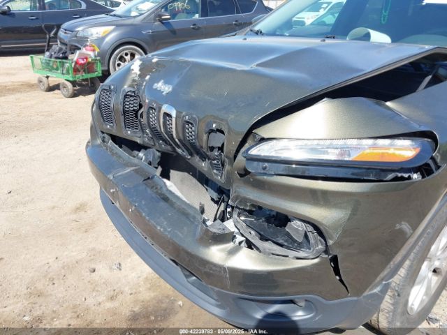 1C4PJMCB0GW123790 Jeep Cherokee Latitude
