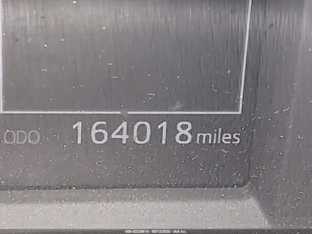 2T3WFREV7JW423060 Toyota Rav4 Xle