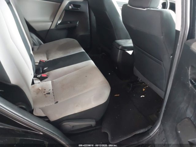 2T3WFREV7JW423060 Toyota Rav4 Xle