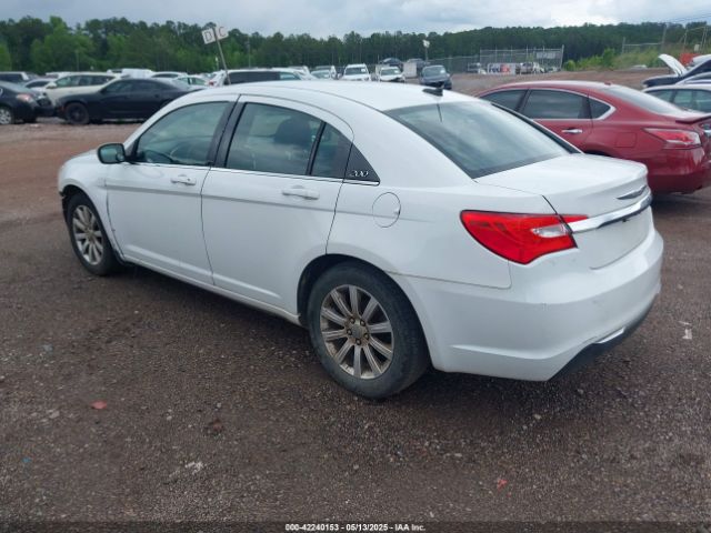 1C3CCBBB3EN186114 Chrysler 200 Touring