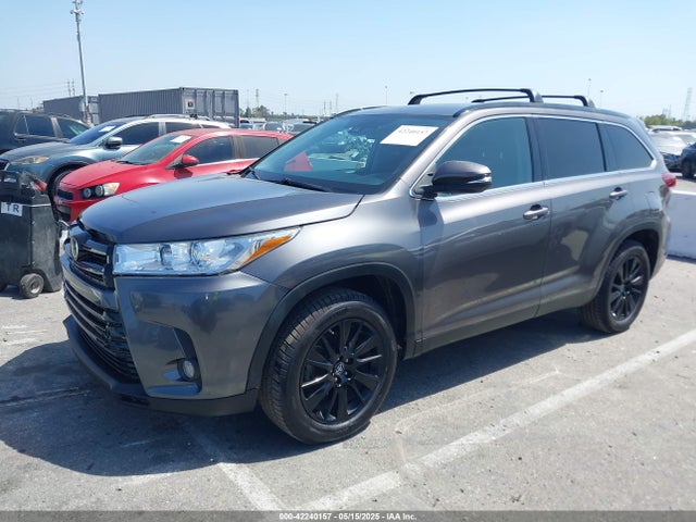 5TDKZRFHXKS569440 Toyota Highlander Se