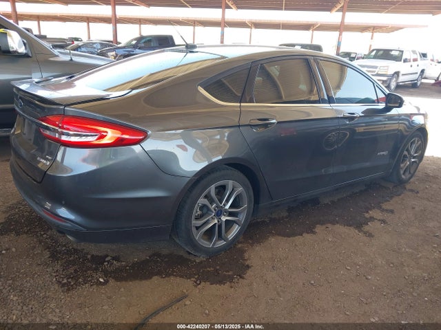 3FA6P0LU3HR237653 Ford Fusion Hybrid Se