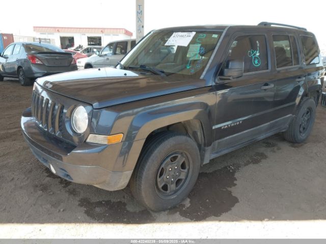 1C4NJPBA5GD562173 Jeep 2016