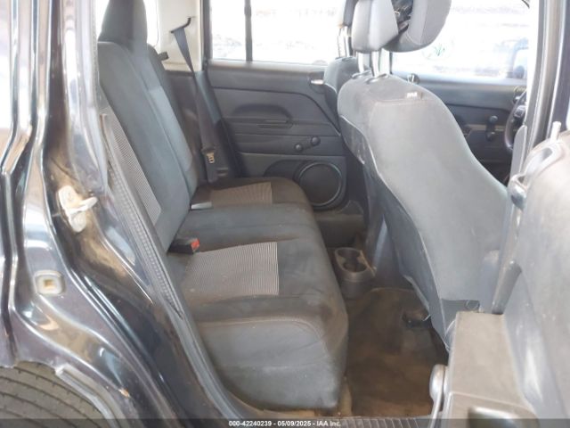 1C4NJPBA5GD562173 Jeep 2016