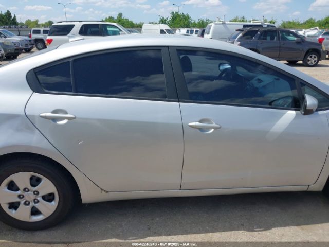 3KPFK4A76JE271791 KIA FORTE LX