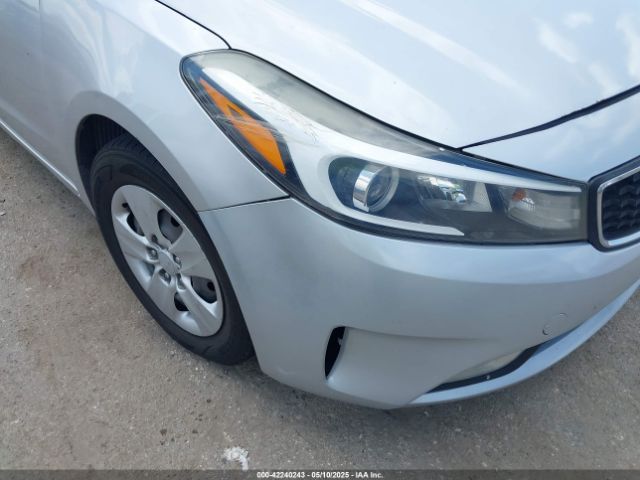 3KPFK4A76JE271791 KIA FORTE LX
