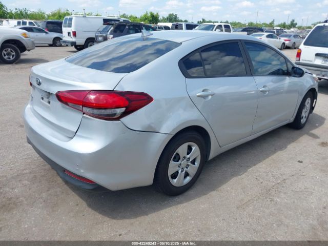 3KPFK4A76JE271791 KIA FORTE LX