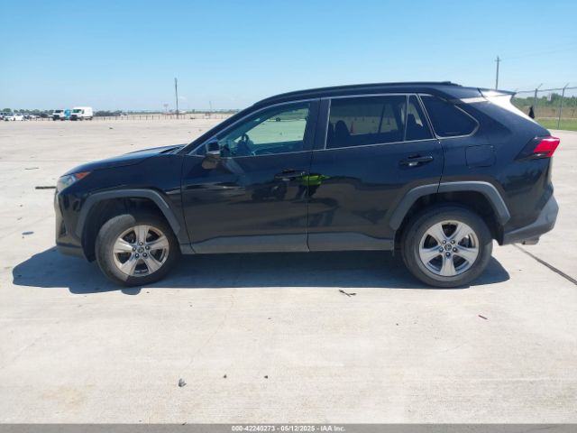 2T3P1RFV1KW061777 Toyota Rav4 Xle