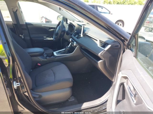 2T3P1RFV1KW061777 Toyota Rav4 Xle