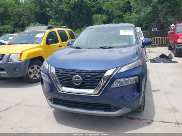 5N1AT3BA4MC762346 Nissan Rogue Sv Fwd