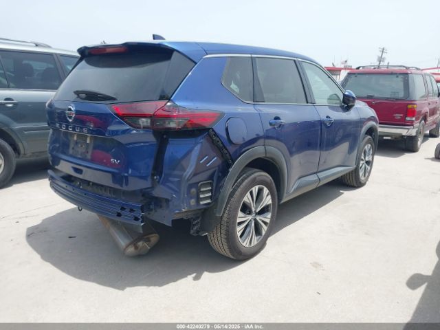 5N1AT3BA4MC762346 Nissan Rogue Sv Fwd