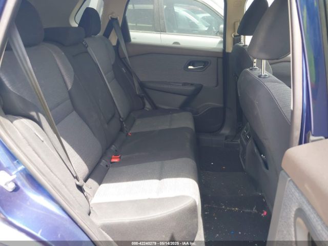 5N1AT3BA4MC762346 Nissan Rogue Sv Fwd