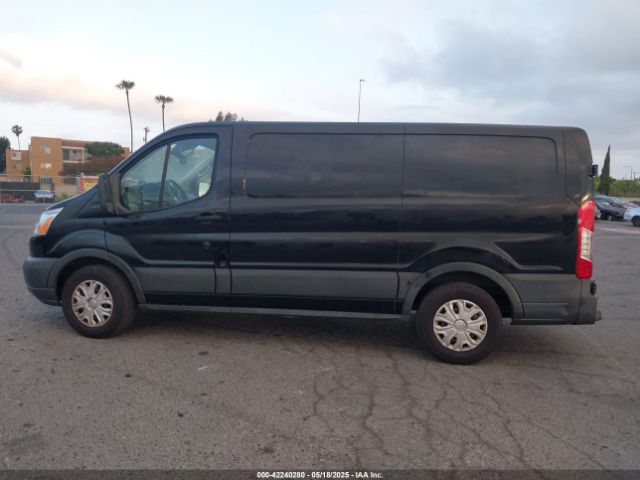 1FTYE1YM5HKA48207 Ford Transit-150