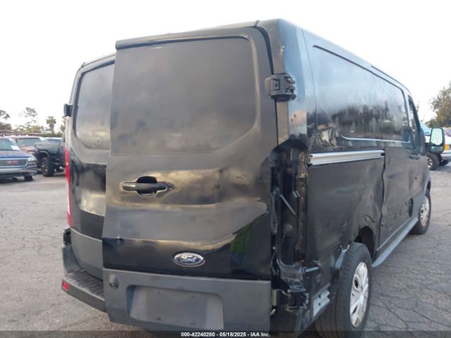 1FTYE1YM5HKA48207 Ford Transit-150