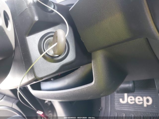 1C4NJPBB8FD349824 Jeep Patriot Sport