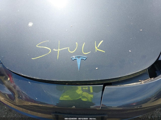 2023 TESLA MODEL 3 5YJ3E1EA3PF686679 Photo 9