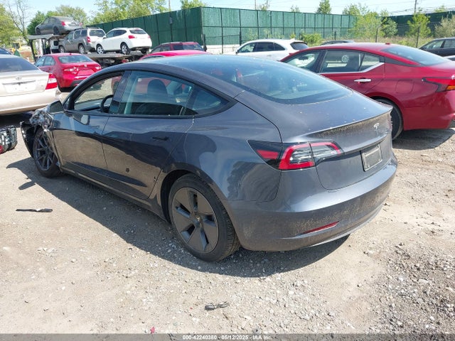 2023 TESLA MODEL 3 5YJ3E1EA3PF686679 Photo 2