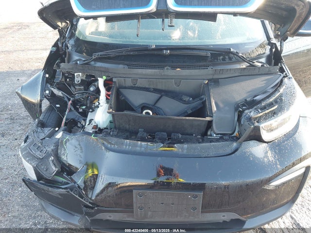 WBY8P4C5XK7D03005 BMW electric/2-cyl .gasoline