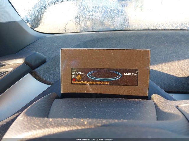 WBY8P4C5XK7D03005 BMW electric/2-cyl .gasoline