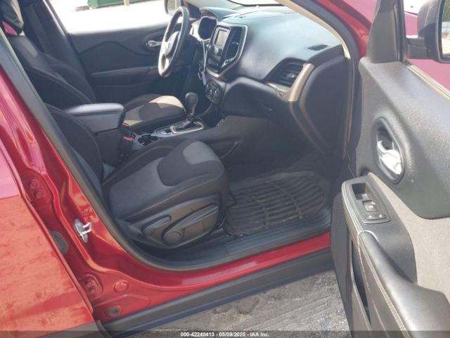 2016 JEEP CHEROKEE 1C4PJLAB8GW264586 Photo 4