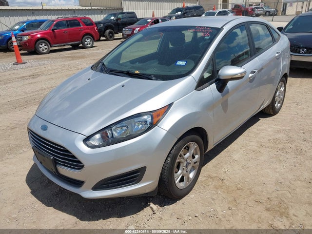 Ford FIESTA SE 2016 3FADP4BJ4GM101162 Image 2