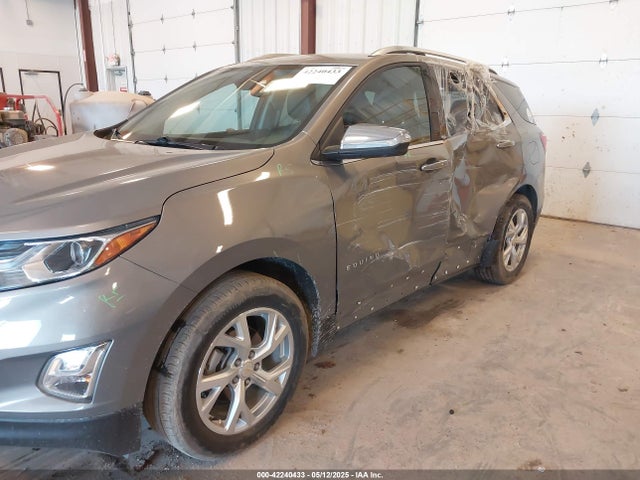 3GNAXNEV3KS522898 Chevrolet Equinox Premier