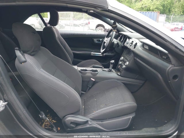 1FATP8EM4G5236012 Ford Mustang V6