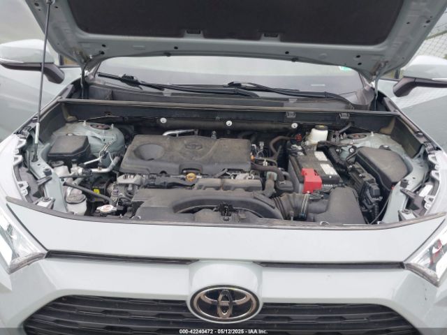 2T3P1RFV0MW163963 Toyota Rav4 Xle