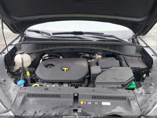 KM8J2CA46JU801488 Hyundai TUCSON SE