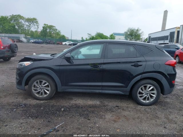 KM8J2CA46JU801488 Hyundai TUCSON SE