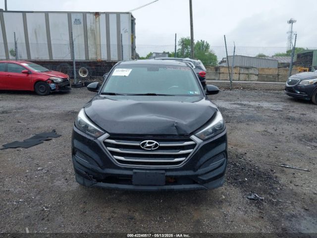 KM8J2CA46JU801488 Hyundai TUCSON SE