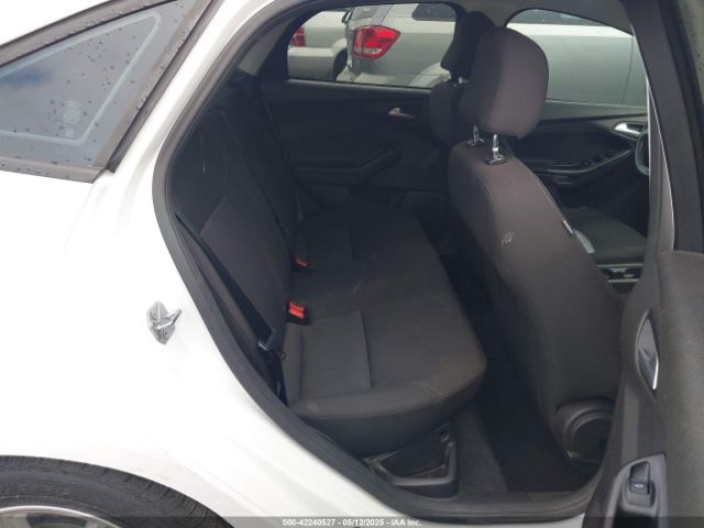 1FADP3F29GL262850 Ford FOCUS SE