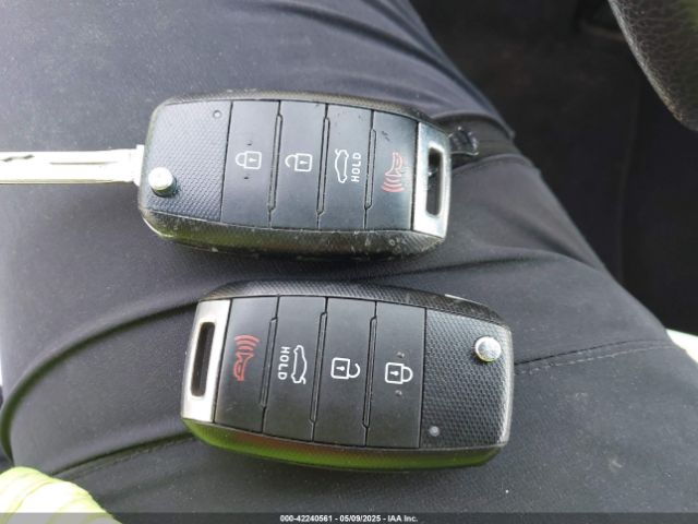 5XXGM4A71EG262217 KIA Optima Lx