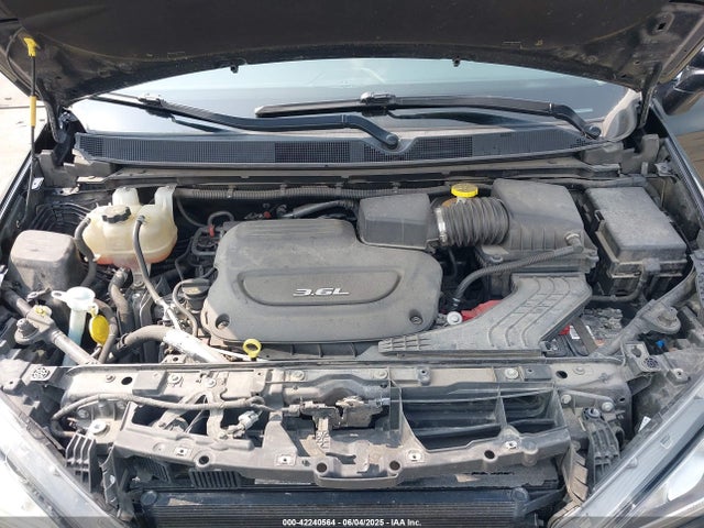 2C4RC1BG1HR516142 Chrysler 2017