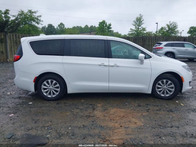 2C4RC1FG3JR102912 Chrysler Pacifica Touring Plus