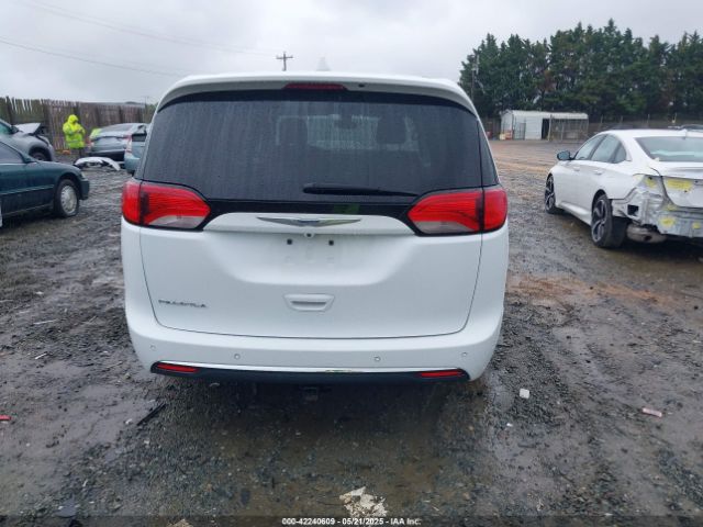 2C4RC1FG3JR102912 Chrysler Pacifica Touring Plus