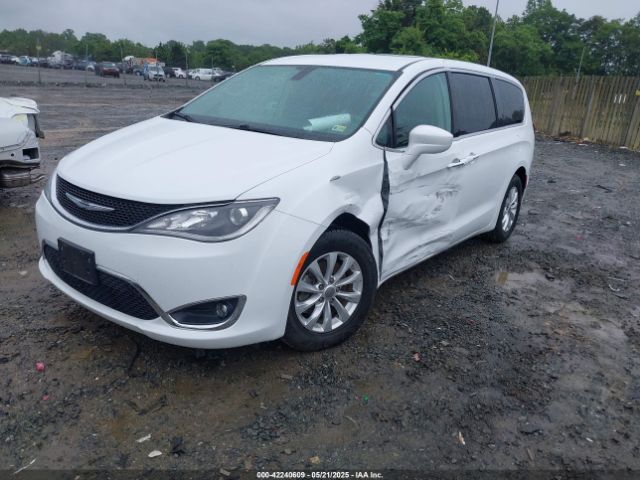 2C4RC1FG3JR102912 Chrysler Pacifica Touring Plus