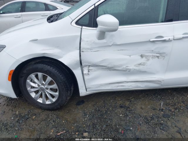 2C4RC1FG3JR102912 Chrysler Pacifica Touring Plus