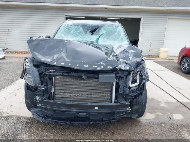5XYP64HC6NG261279 KIA Telluride S
